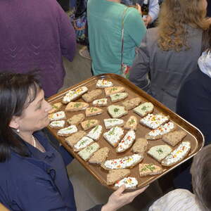 MODENSCHAU und Informationen über ökologisch und fair hergestellte Kleidung 