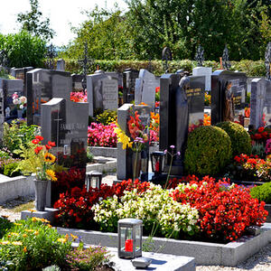 Friedhof und Aufbahrungshalle