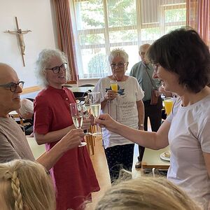 Umtrunk im Pfarrheim