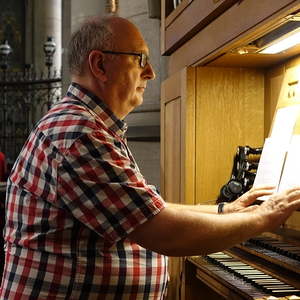 Wolfgang Kreuzhuber an der Chororgel