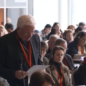 Erzbischof Lackner bei seinem Statement 