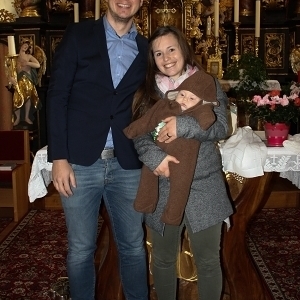 Eltern: Sarah Manzenreiter u. Michael Hofer, Sichersdorf 29a