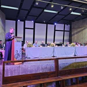 Präsident P. Julian Schaumlöffel bei der Eröffnungsrede