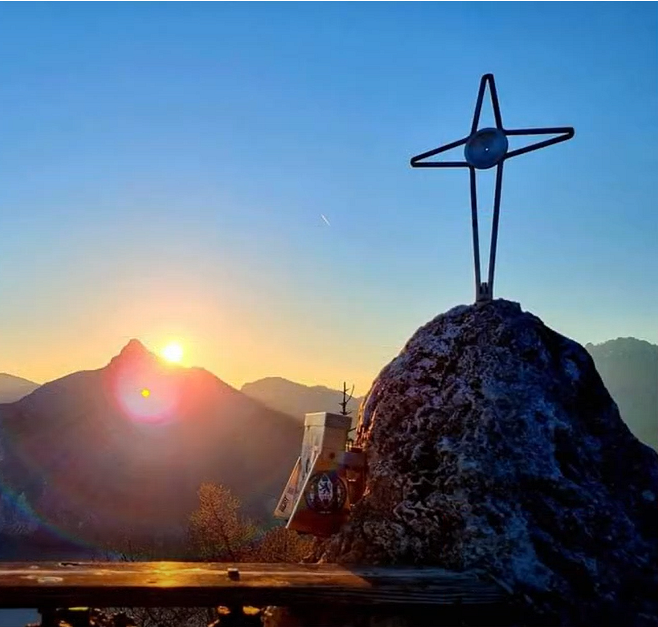 Sonnenaufgang auf der Geisswand