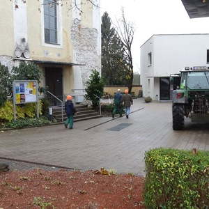 Kirchensanierung - Grünanlage