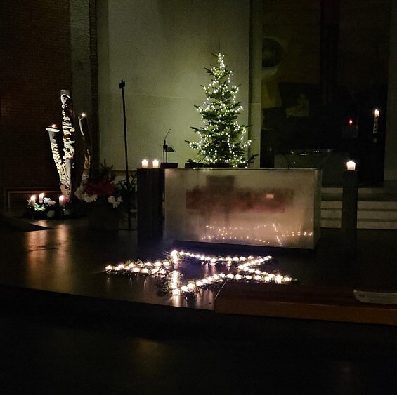 Christmette 2025 / © Pfarrgemeinde Linz-St. Konrad Christmette 2025