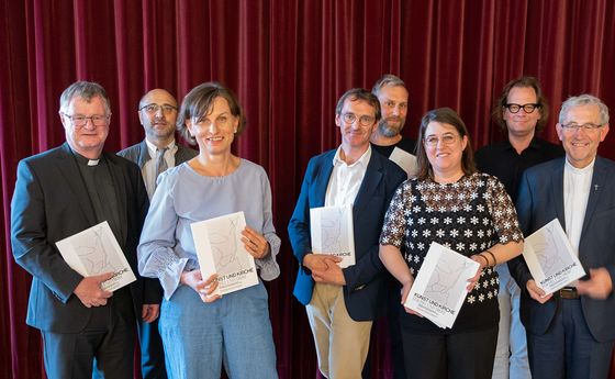 Kunst und Kirche. Stachel und Trost