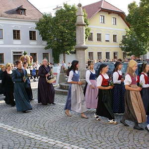 Erntedankfest mit Pfarrfoto