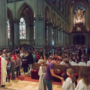 JuMiläum – Großes Kinderfest zu 70 Jahre Jungschar in Linz1.500 MinistrantInnen, Jungscharkinder und GruppenleiterInnen feierten am Samstag, 20. Mai 2017 den 70. Geburtstag der Katholischen Jungschar in der Linzer Innenstadt. Der gemeinsame Gottesdi