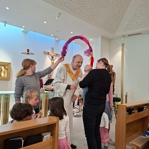 Segnung unter dem bunten Bogen