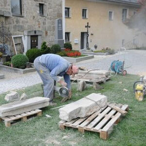 Stiege mauern, Pflasterung