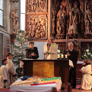 “Kommt- seht, hört, spürt…”