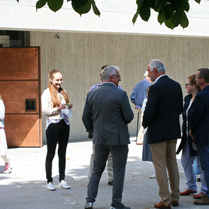 Enthüllung von drei Gedenktafeln