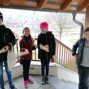 Fabian, Katharina, Sophie und Jan bei den Styriabauten