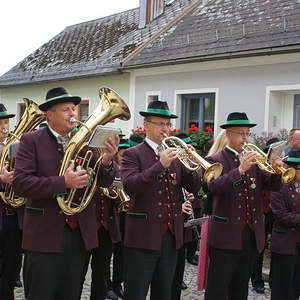 Erntedankfest mit Pfarrfoto