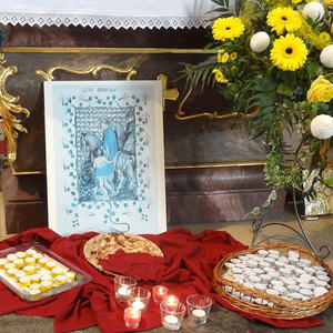 Familienmesse mit Ministrantinnenaufnahme