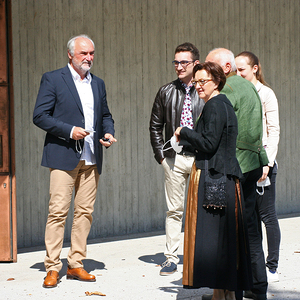 Enthüllung von drei Gedenktafeln