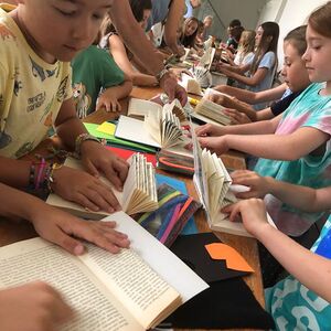 Bücherfalten in Buchkirchen