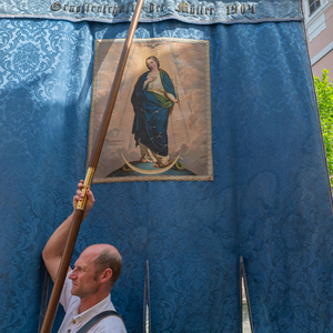 Fronleichnam Pfarre Kirchdorf an der KremsBild: Stadtkapelle Kirchdorf an der Krems spielt beim Gottesdienst und Prozession