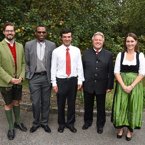 Pfarrleitung mit Vertreter der Marktgemeinde Wilhering