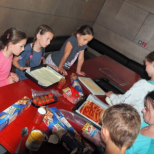 OLYMPUS DIGITAL CAMERA         