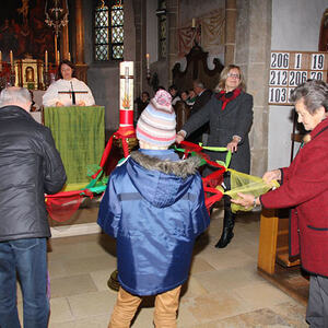 Familienmesse mit Ministrantenaufnahme am 17.11.2013