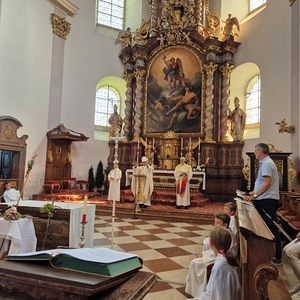 Unsere Volksschüler im Stift Reichersberg