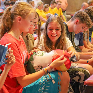 Von 28. Juli bis 3. August 2024 versammelten sich in Rom rund 3200 Ministrant*innen und Begleitpersonen aus ganz Österreich zur Internationalen Ministrant*innen-Wallfahrt.1300 oberösterreichische Ministrant*innen feierten am 31.07.2024 gemeinsam in