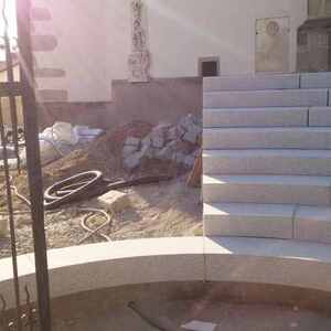 Die neue Kirchenstiege entsteht