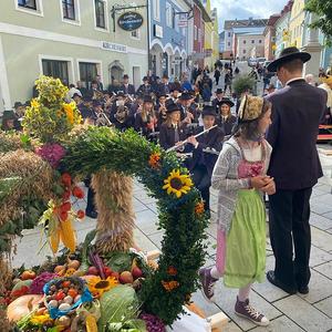 Erntedank am Marktplatz in Sarleinsbach