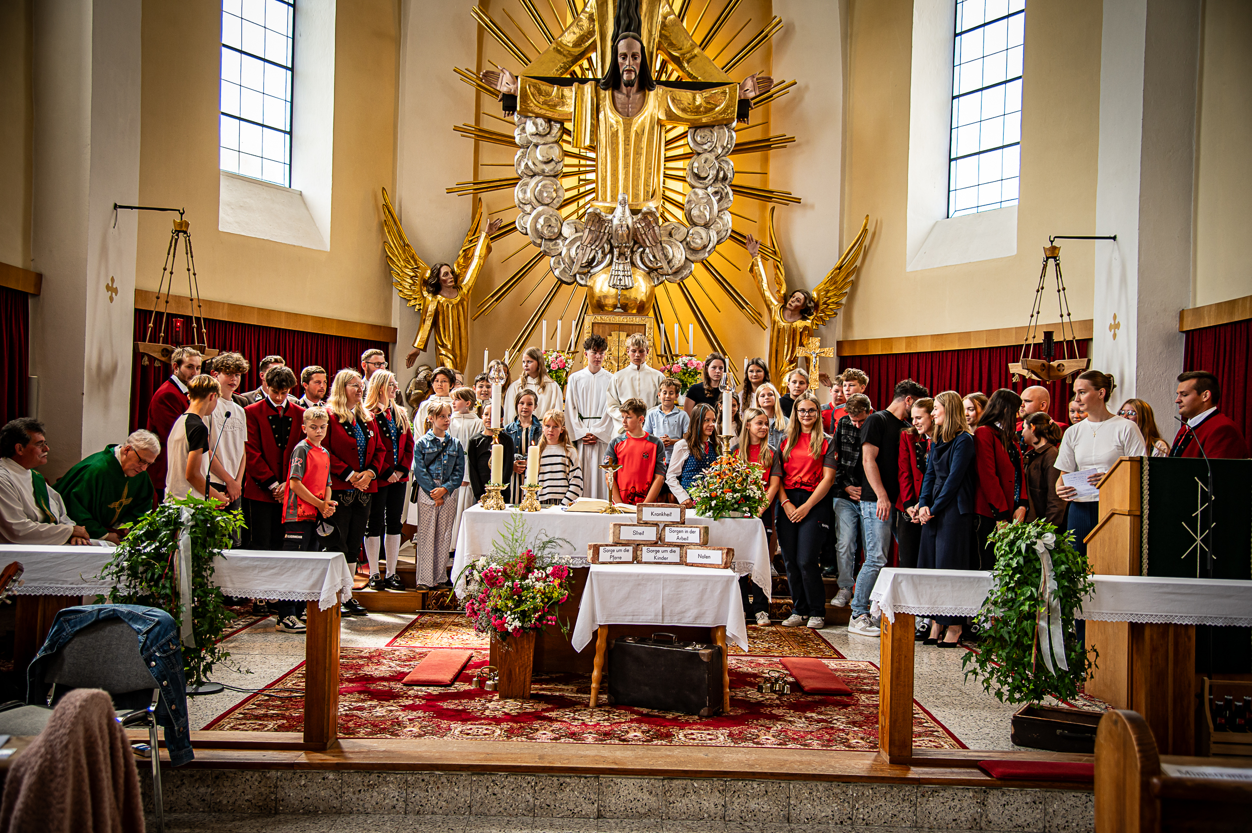 Ehrung und Pfarrfest / Tamara Gierlinger Familienmesse