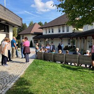 Treffpunkt beim Pfarrzentrum