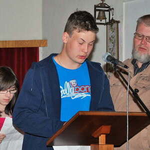 Vorstellgottesdienst und Schuhputzaktion der Firmlinge