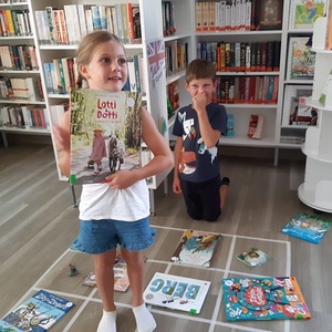 Nachts in der Bibliothek Reichenthal