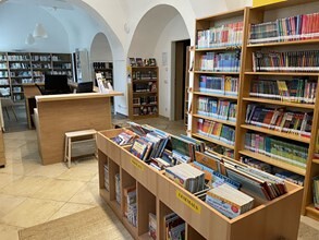 Mehr Platz in der Bibliothek Hartkirchen