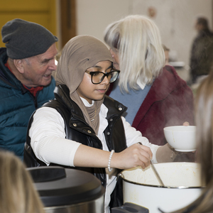 Suppenessen am Bauernmarkt