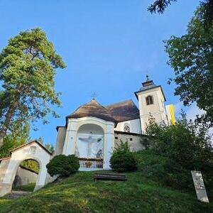 Sebalduskirche mit festlicher Fahne 