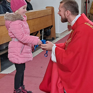 Lesekinder bringen Symbole