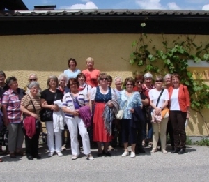 Die Katholische Frauenbewegung besucht das Kloster Gut Aich