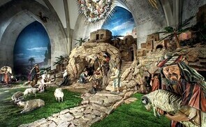 Weihnachten 2025: Hintergründe, Brauchtum, Angebote