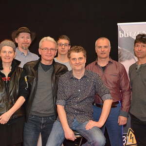  zwei restlos ausverkauften Vorstellungen vor einem begeisterten Publikum im Pfarrzentrum St. Stephanus