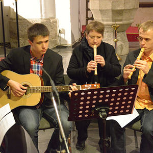 Am 29. März 2014 fand ein Taizé Gottesdienst in der Pfarrkirche statt.