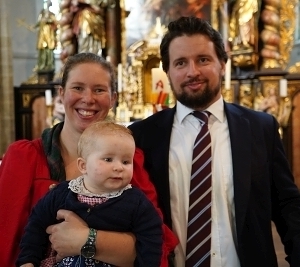 Eltern: Veronika Leeb Dr. u. Wolfgang Leeb DI., Sichersdorf 31