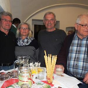 Hand in Hand mit Haiti