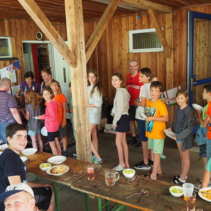 OLYMPUS DIGITAL CAMERA         