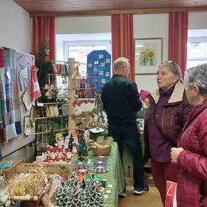 Adventkranz binden + Adventmarkt 24