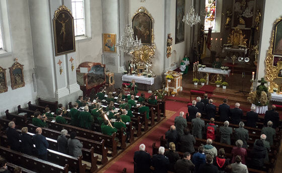 Kriegerehrung und Friedhofsegnung