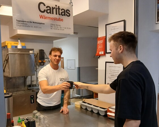 Patrick Hörtnagl, Leiter der Caritas-Wärmestube / © Caritas Wärme im Winter – auch zur Weihnachtszeit