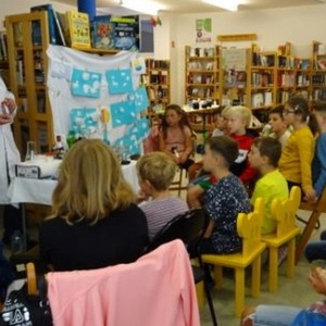 In der Bibliothek Lenzing stimmt die Chemie!