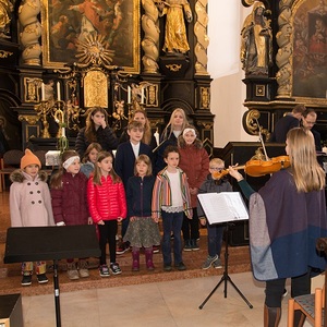 Festgottesdienst und Agape